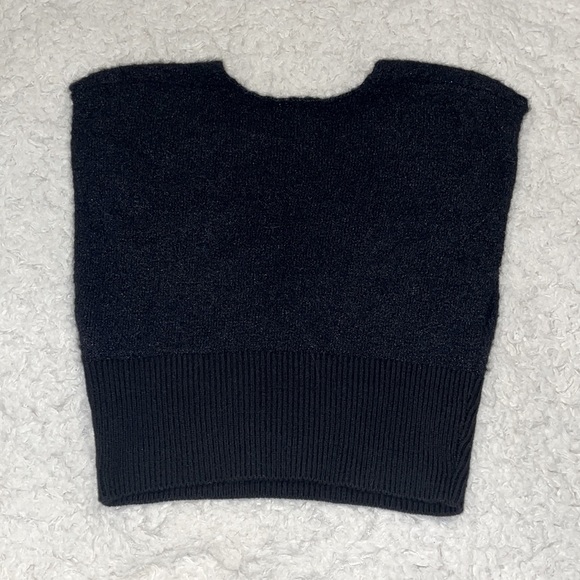 Free People black fuzzy plunging V top - Picture 2 of 4
